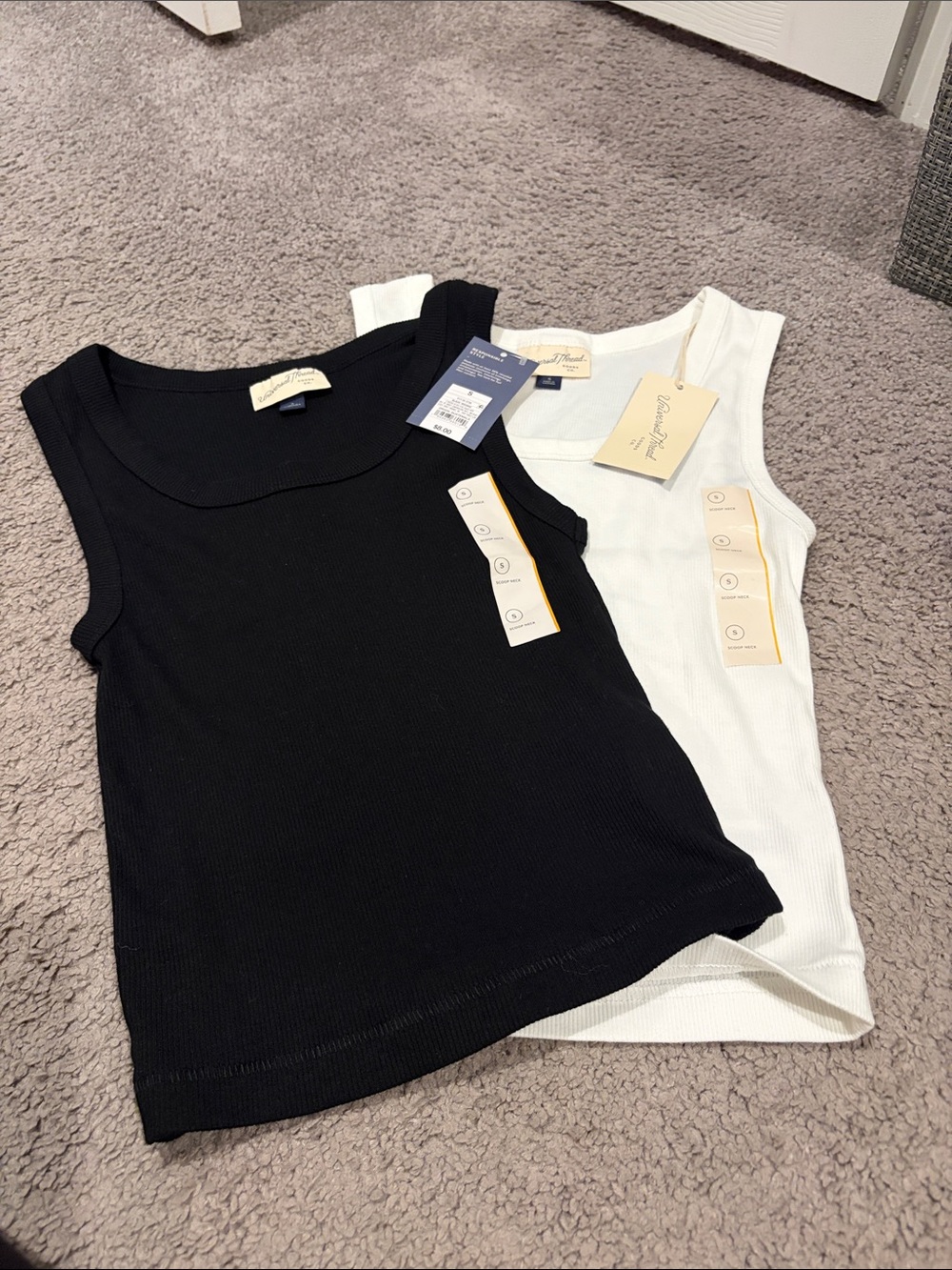 Universal Thread Ribbed Scoop Tank Top - Black & White